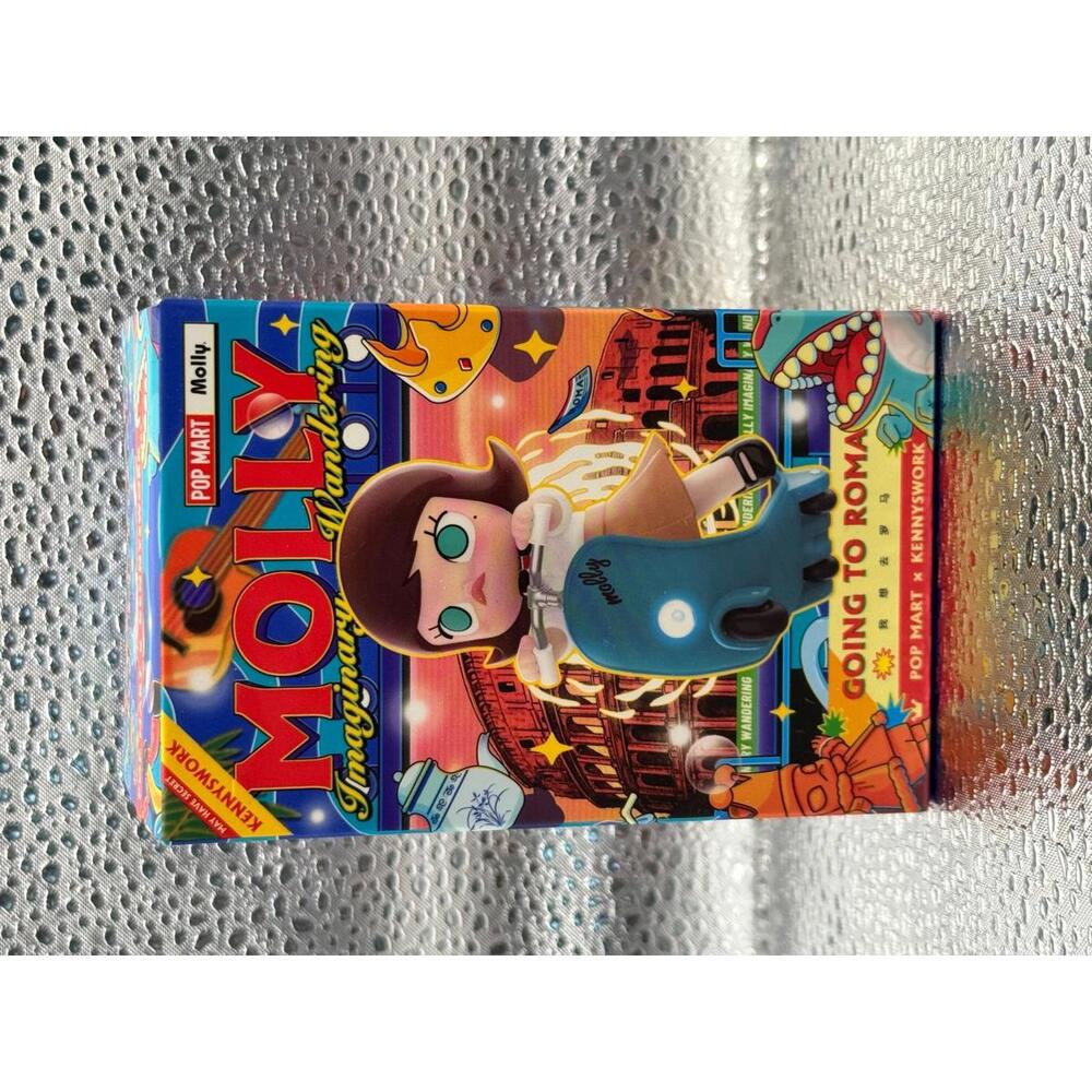 Pop Mart Molly Going to Roma